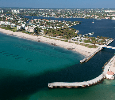 The Boynton Beach area of Florida captured in an aerial photograph.